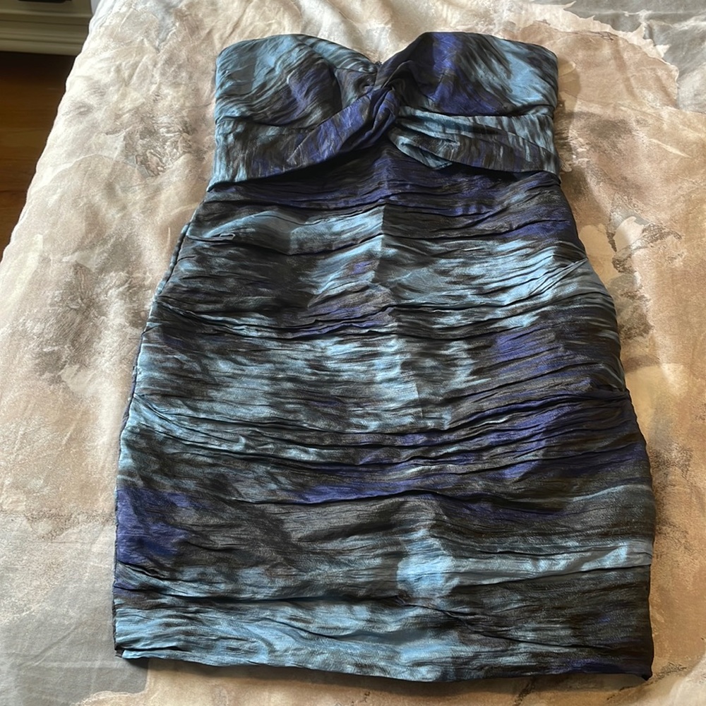 Nicole Miller blue strapless mini dress - Size 2P